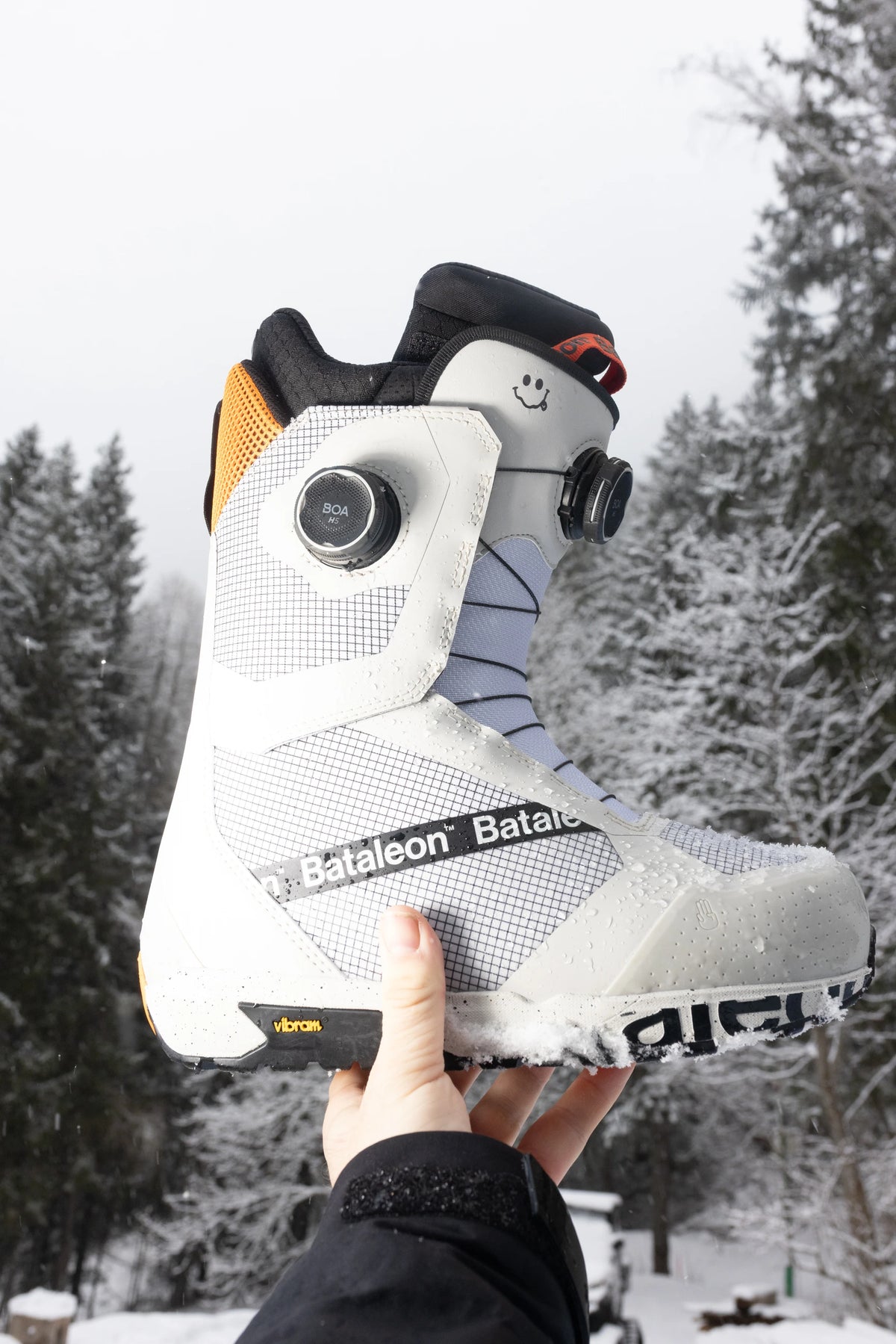 Bataleon Salsa Double BOA men's snowboard boots in gray sunset, showing the stylish design and sturdy construction for winter skiing.