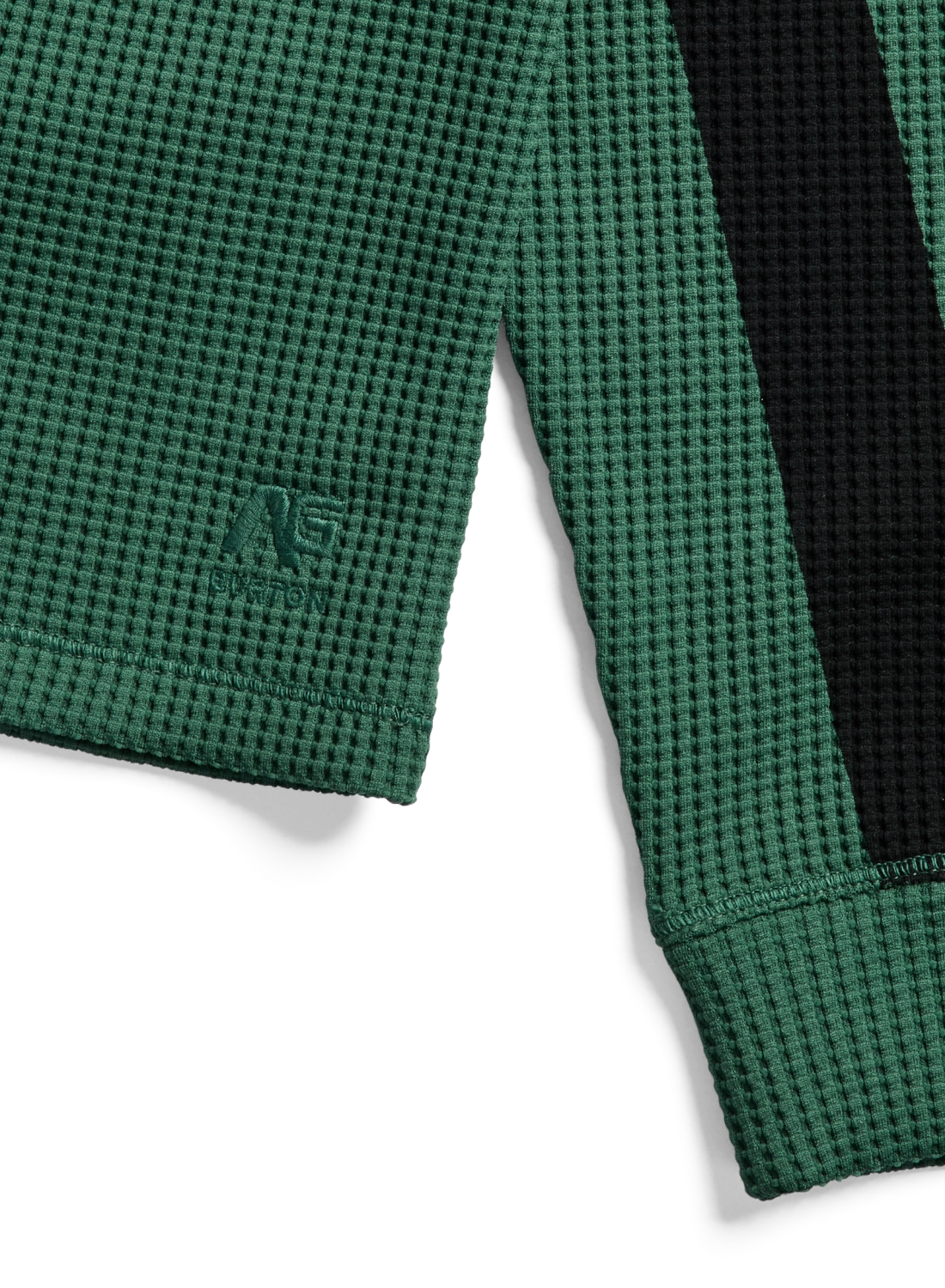 Burton AG Tech Waffle Crewneck for men in Dirty Money color, soft layered fleece with waffle texture, black softgoods for snow sports.