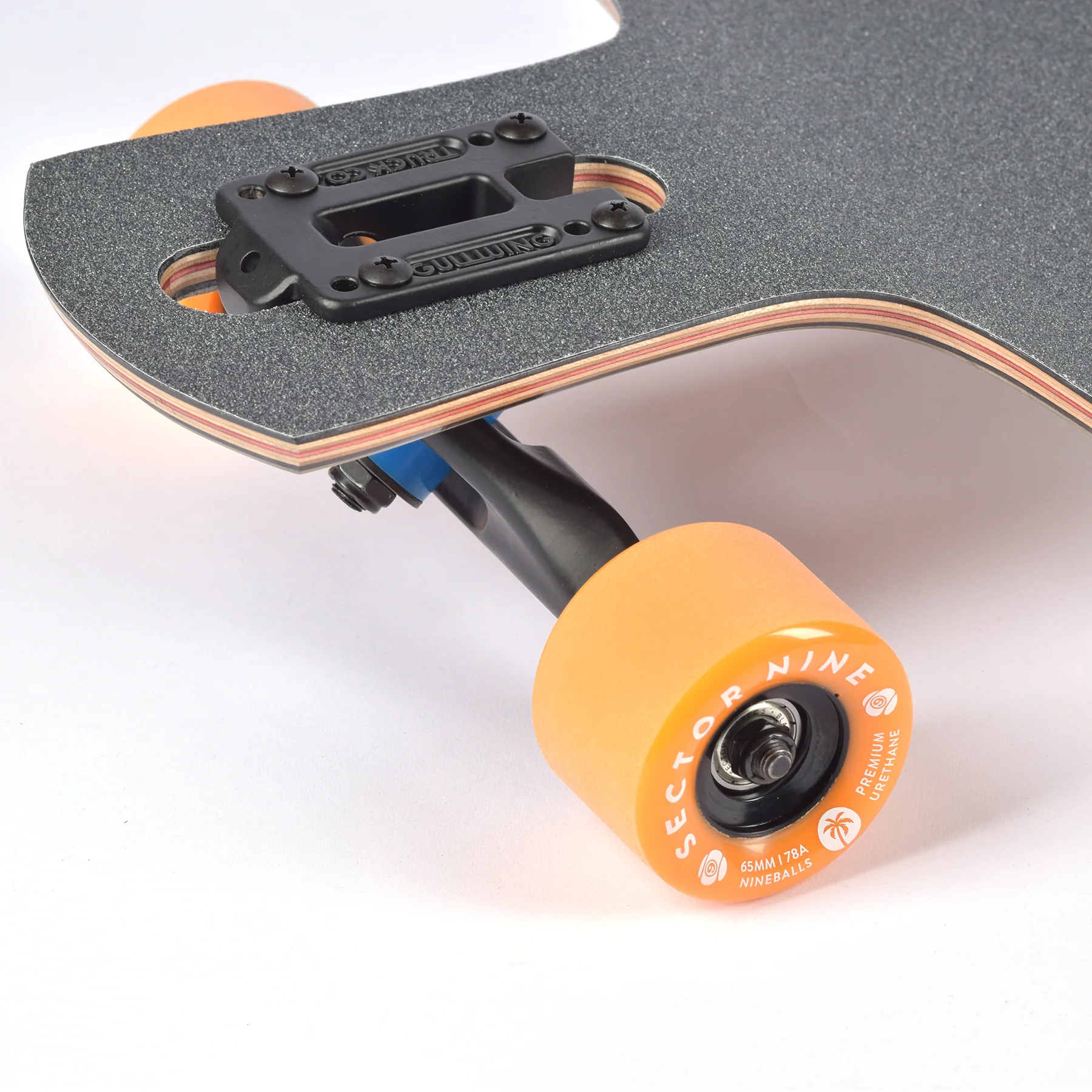 Sector 9 Catapult Coachella Complete 9.5 x 38 - People Skate and Snowboard