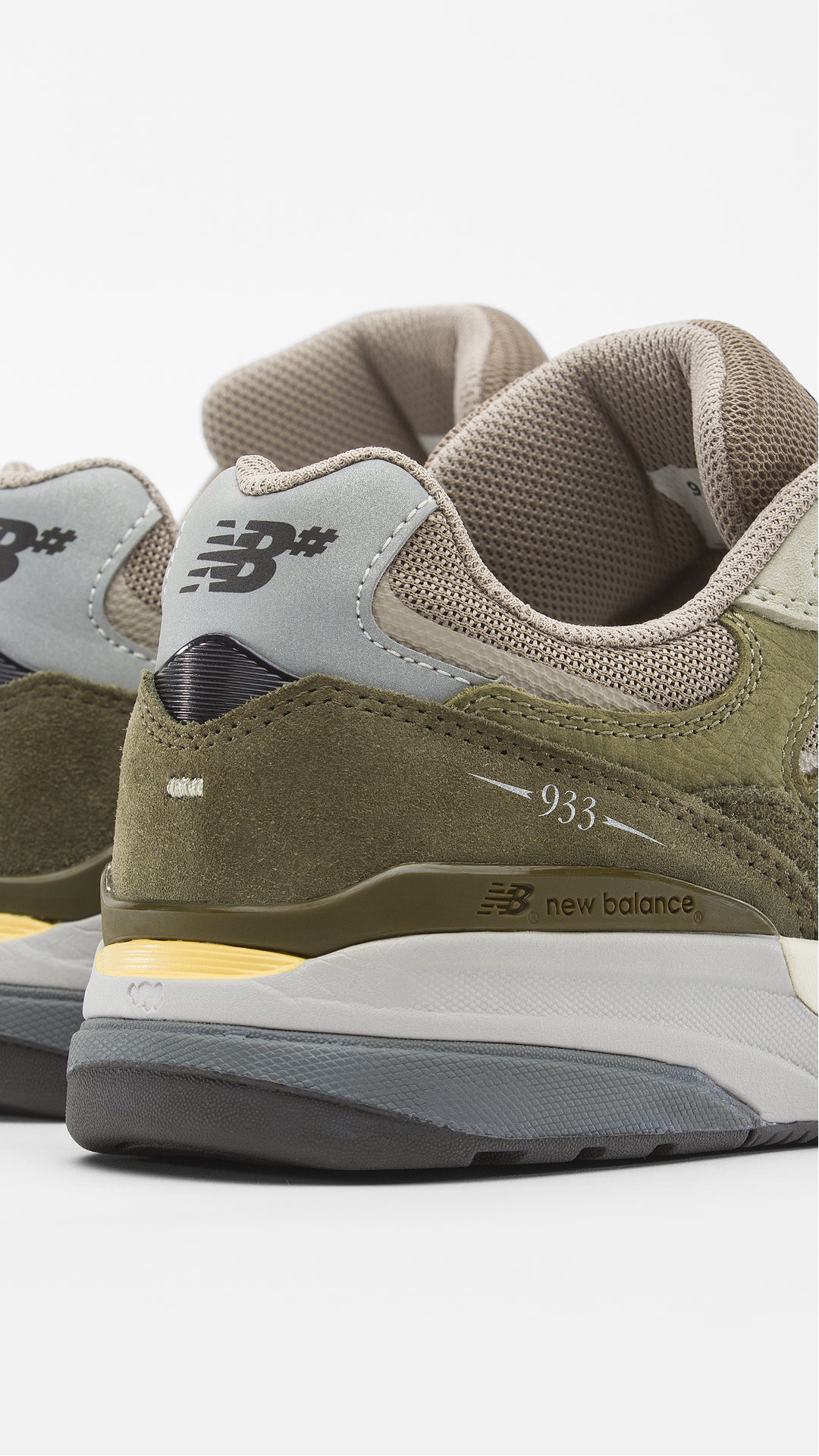 New Balance Numeric Andrew Reynolds 933 - People Skate and Snowboard