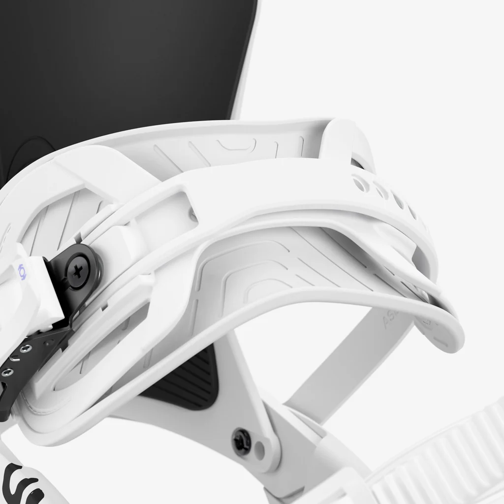 Union Ultra Snowboard Bindings 2026 - People Skate and Snowboard