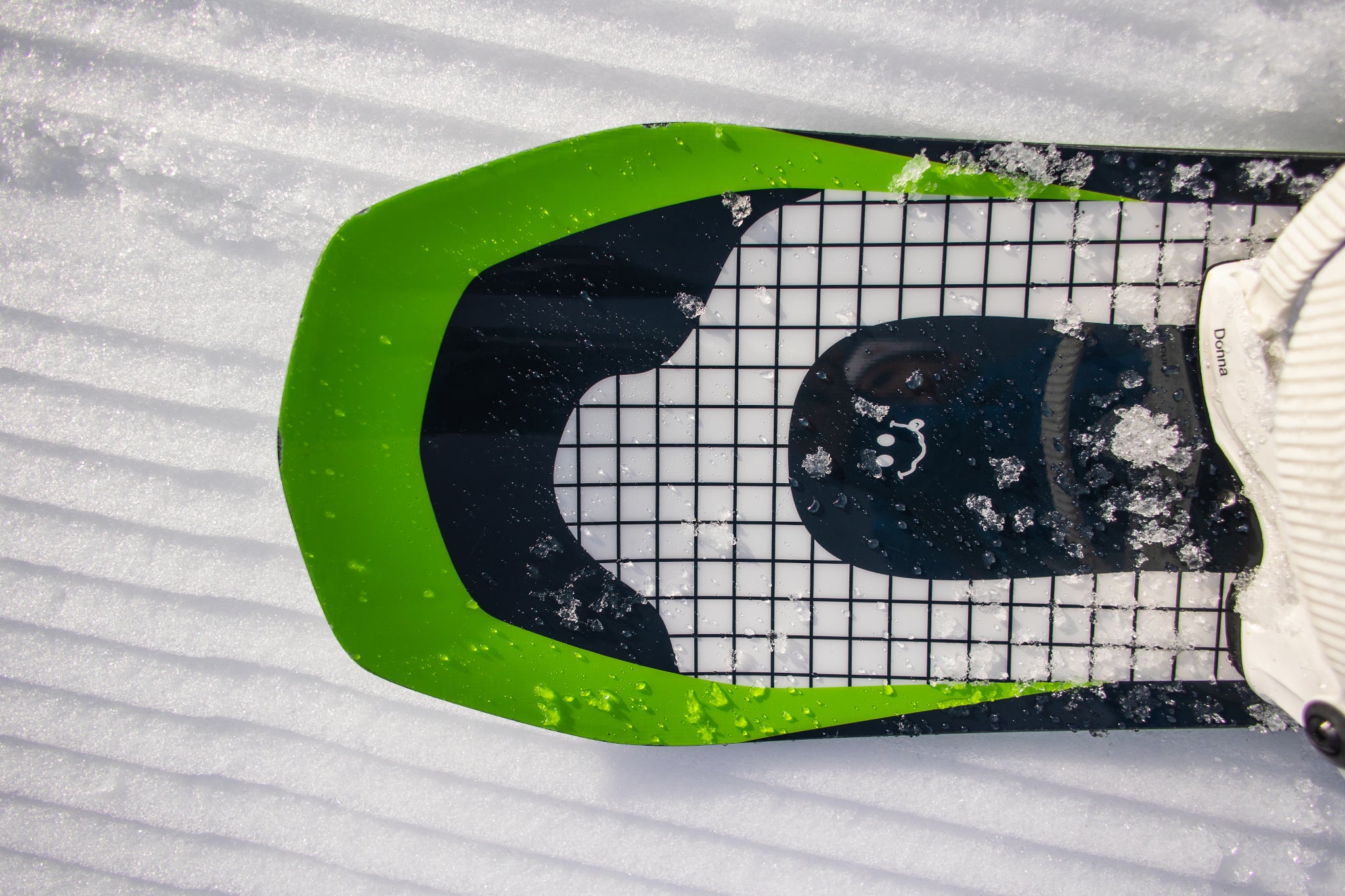 Bataleon Evil Teen Snowboard 2025 - People Skate and Snowboard