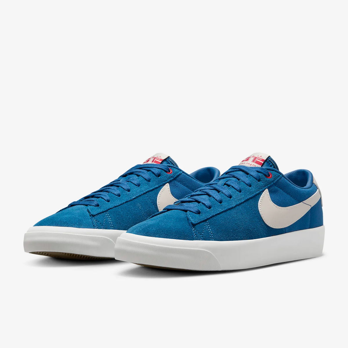 スケートボード BLAZER LOW PRO GT NIKE SB This edition of the @nikesb Blazer Low Pro GT celebrates 20 years