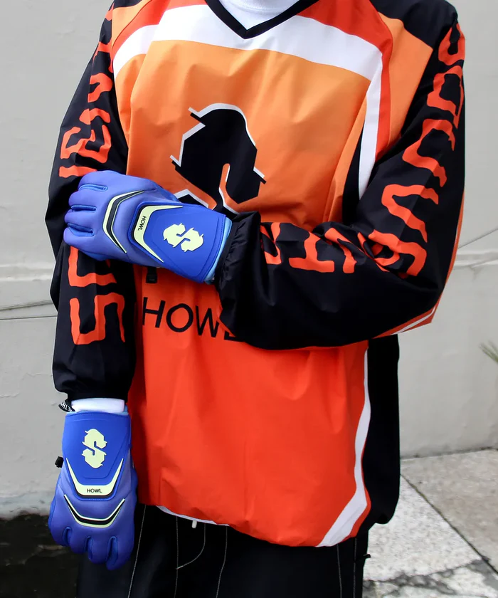 Howl Supply x SVNR Gloves - People Skate and Snowboard