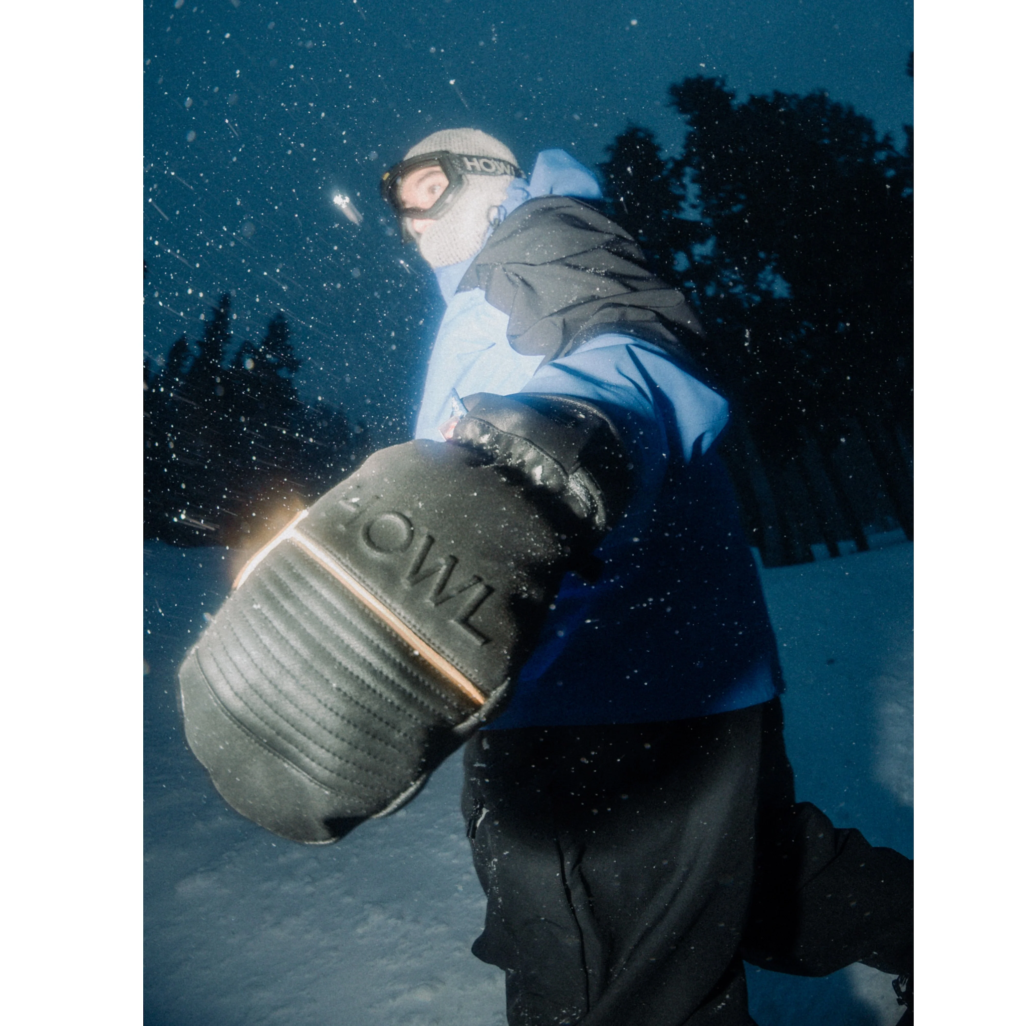 Howl Supply Sexton Mitt - People Skate and Snowboard