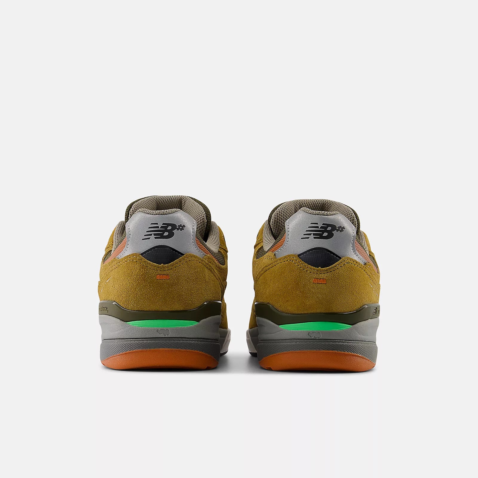 New Balance Numeric Andrew Reynolds 933 - People Skate and Snowboard