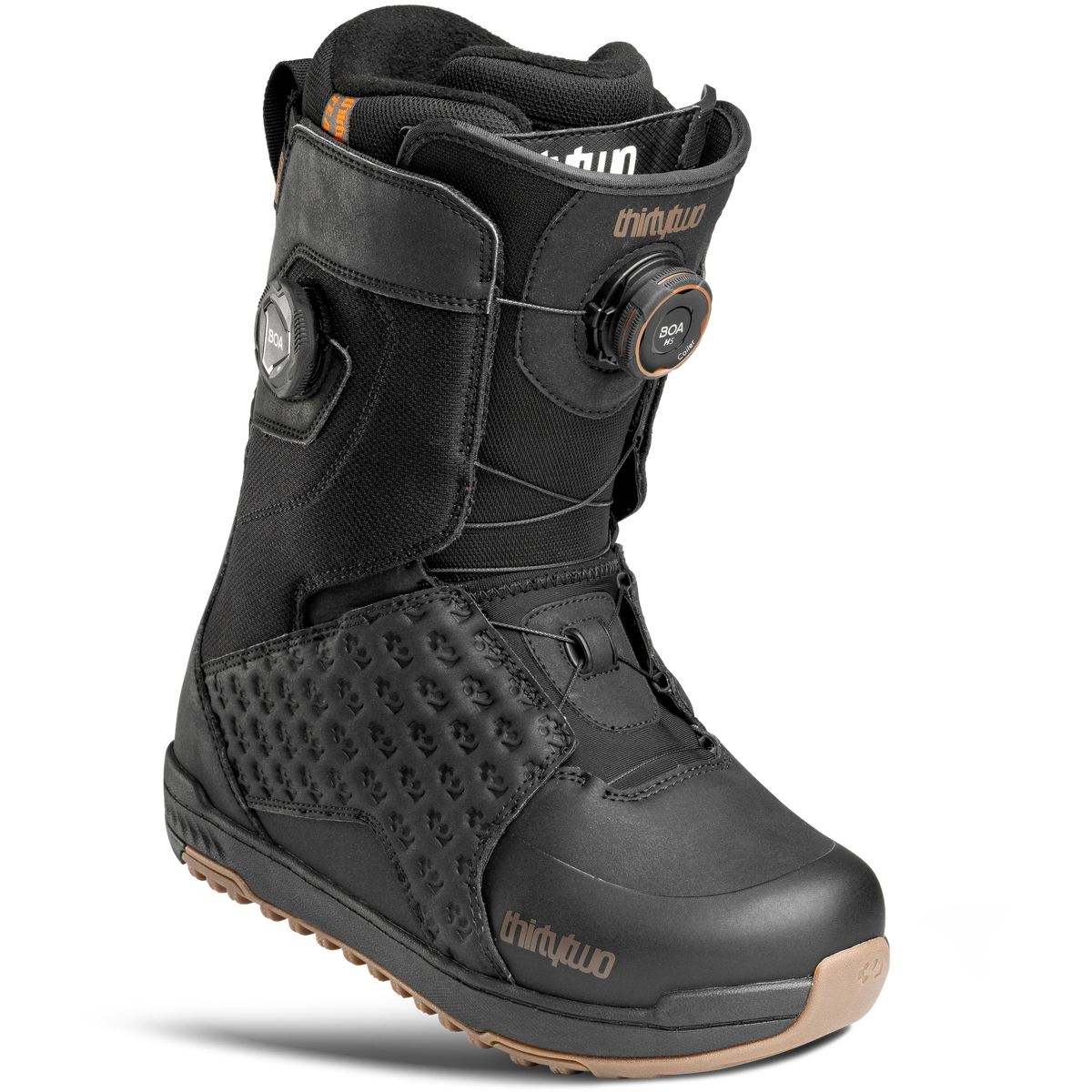 ThirtyTwo Lashed Double BOA Wide snowboard boots in black and gum with dual BOA lacing system