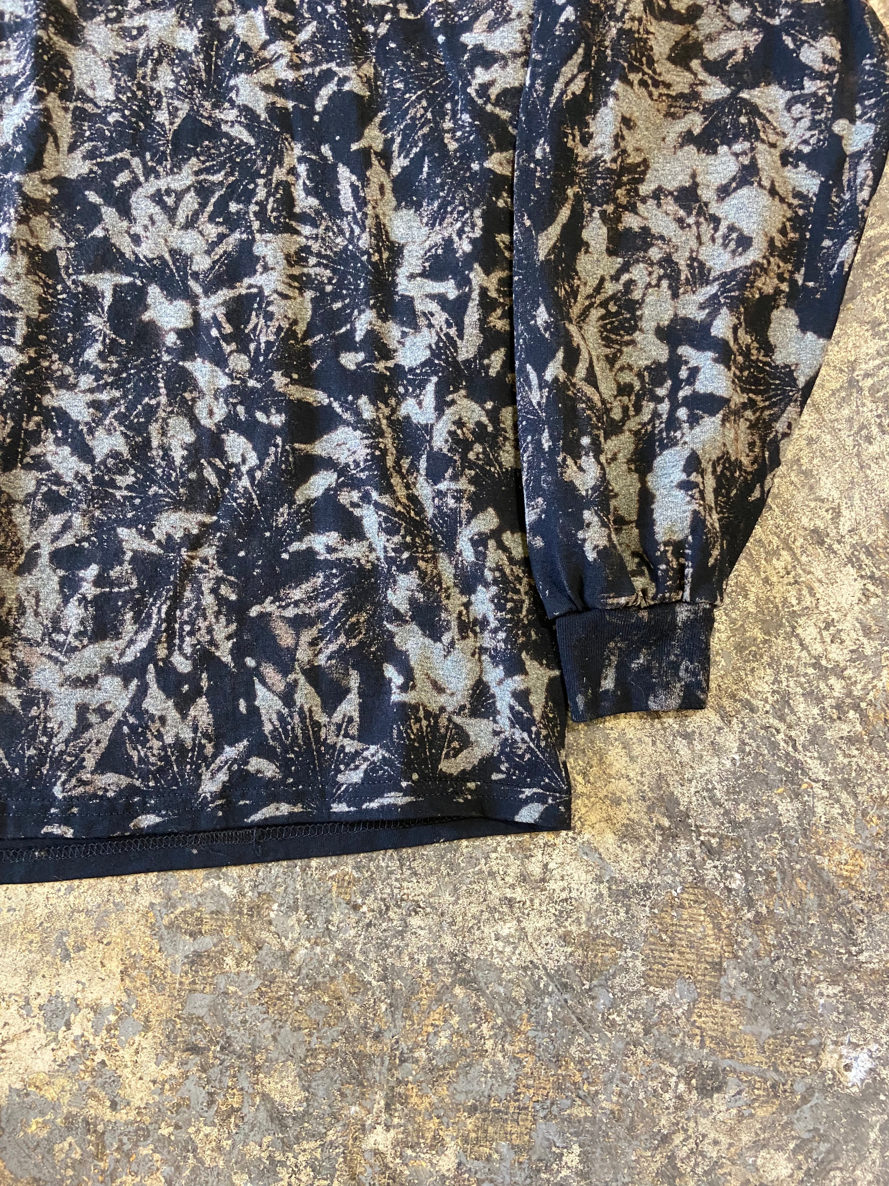 Altered Mood Camo Long Sleeve Tee size Xlarge - People Skate and Snowboard