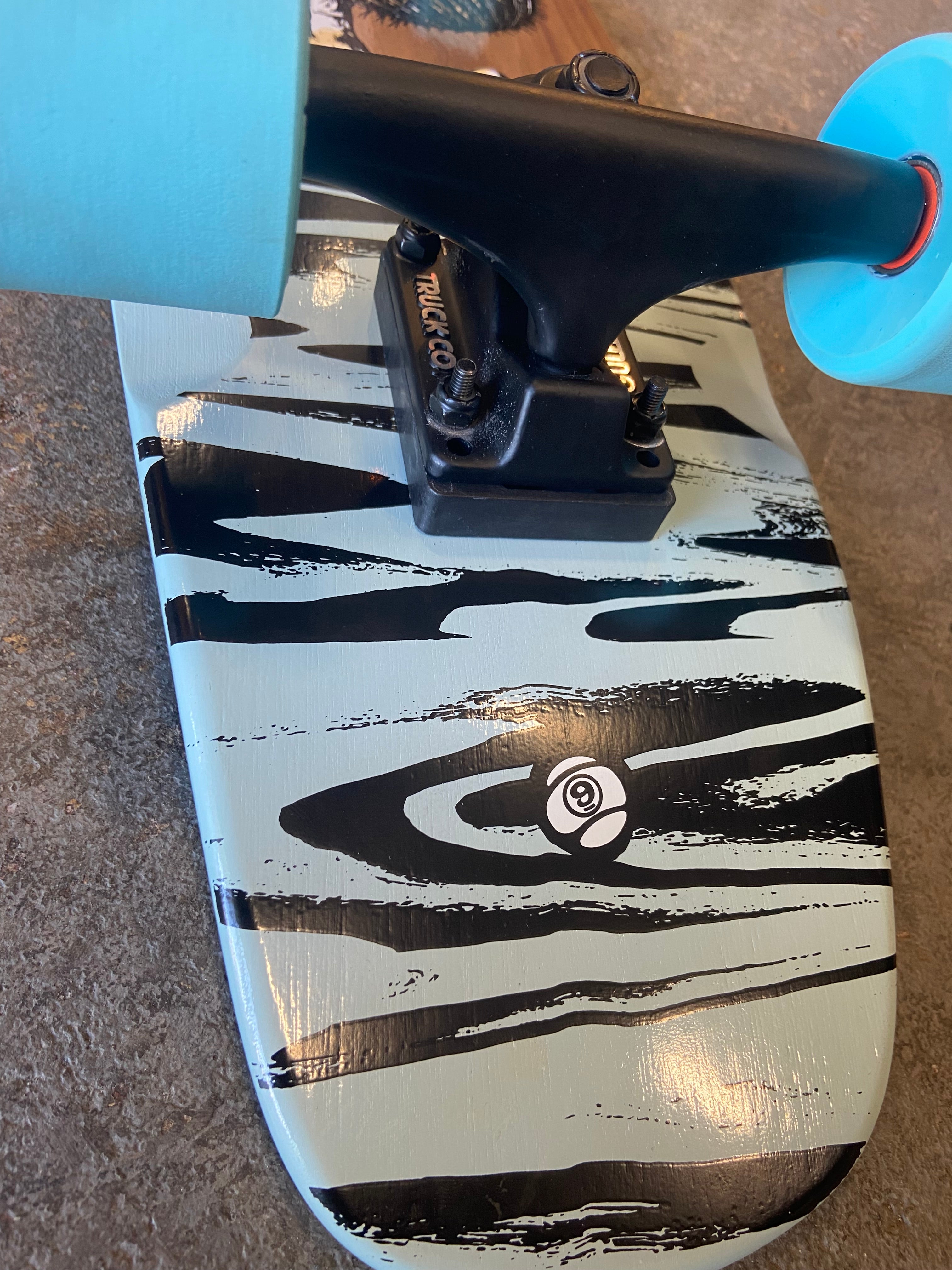 Sector 9 Hopper Handplant Complete - People Skate and Snowboard