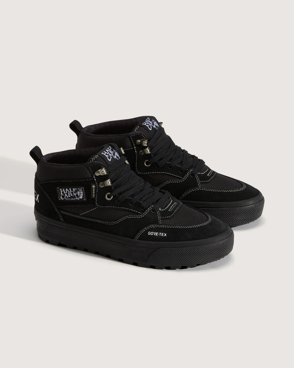 Vans Half Cab GORE-TEX insulated shoes in black and black, side view