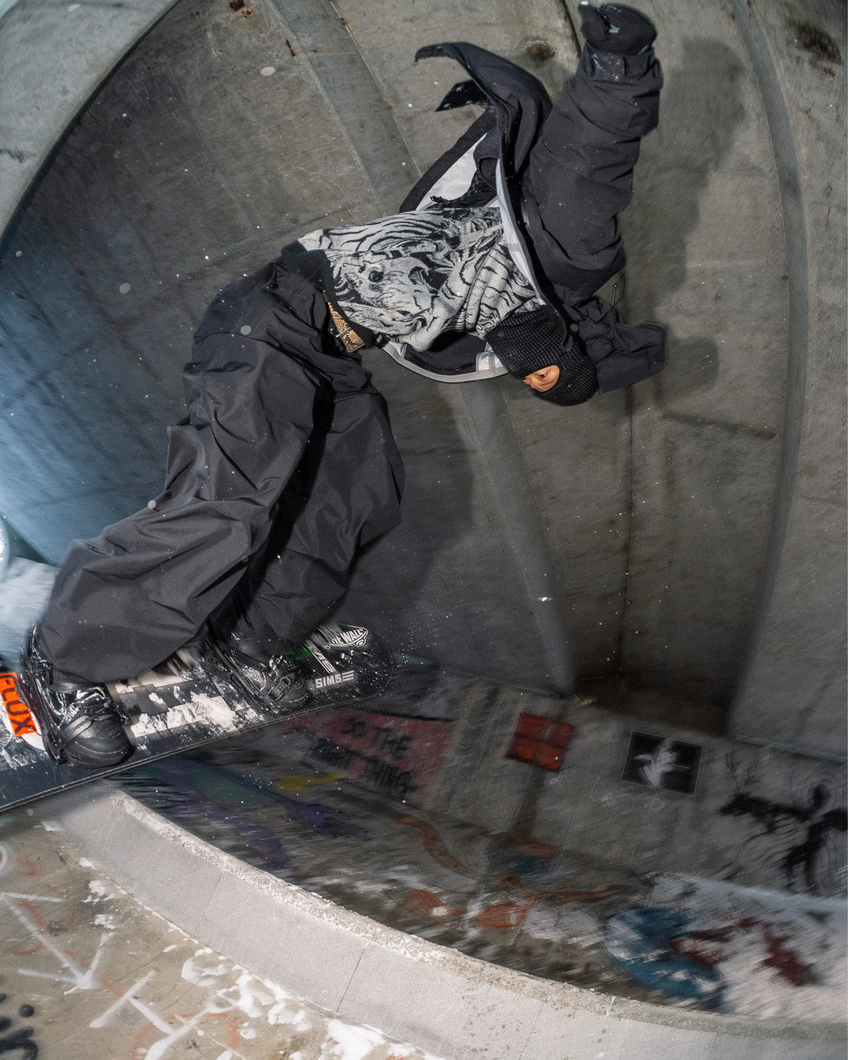vans kingvale 2l park pants black lifestyle action