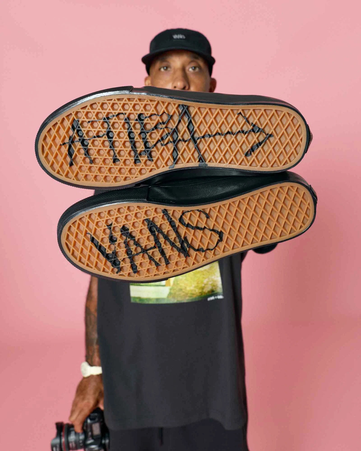 vans skate chukka atiba black black campaign portrait