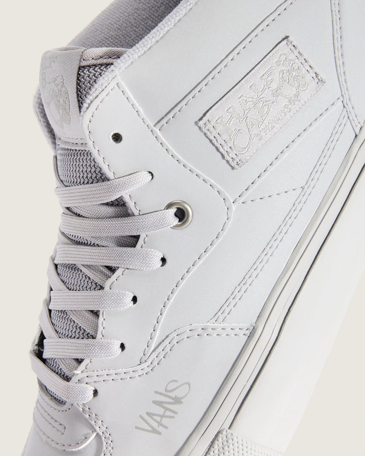 vans skate half cab atiba light gray lace detail
