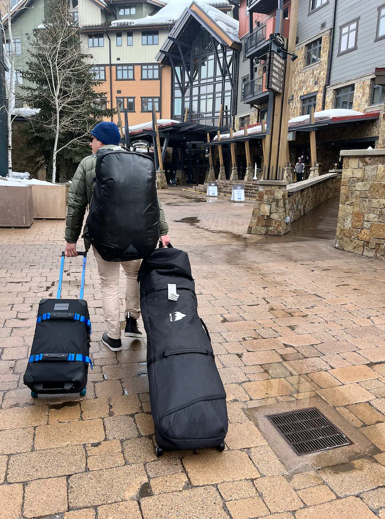 Burton Wheelie Gig Board Bag size 166 - People Skate and Snowboard