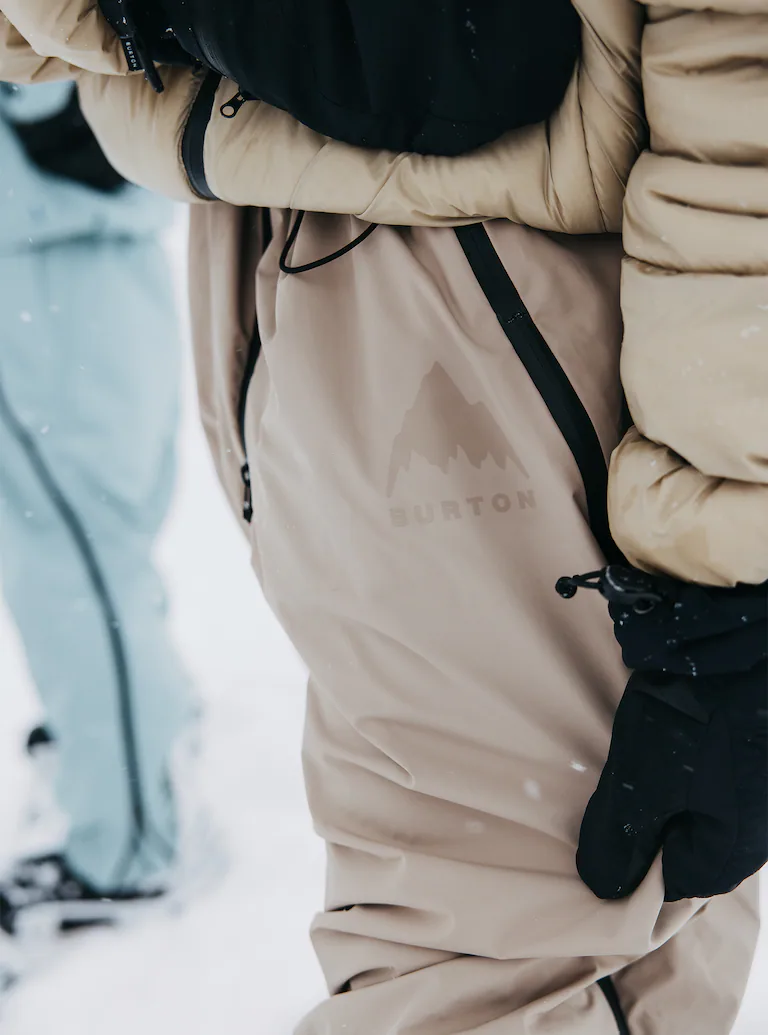 Burton Futuretrust 2L Bib - People Skate and Snowboard