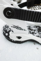 Bataleon Blaster Pro AW FASE snowboard bindings for men in gray, featuring durable construction and adjustable straps.