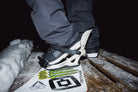 Bataleon Ghost FASE snowboard bindings for men in bone white, featuring durable hardgoods and adjustable straps for snowboarding.