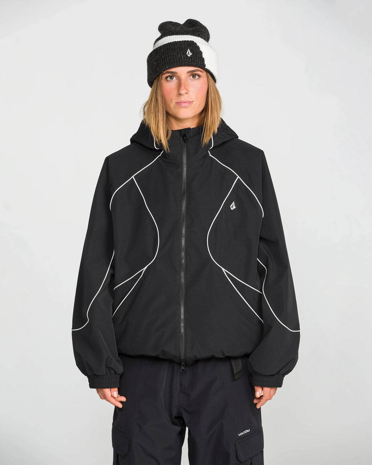 Volcom Liftline 20K snow jacket in black, unisex design, shown from the side.
