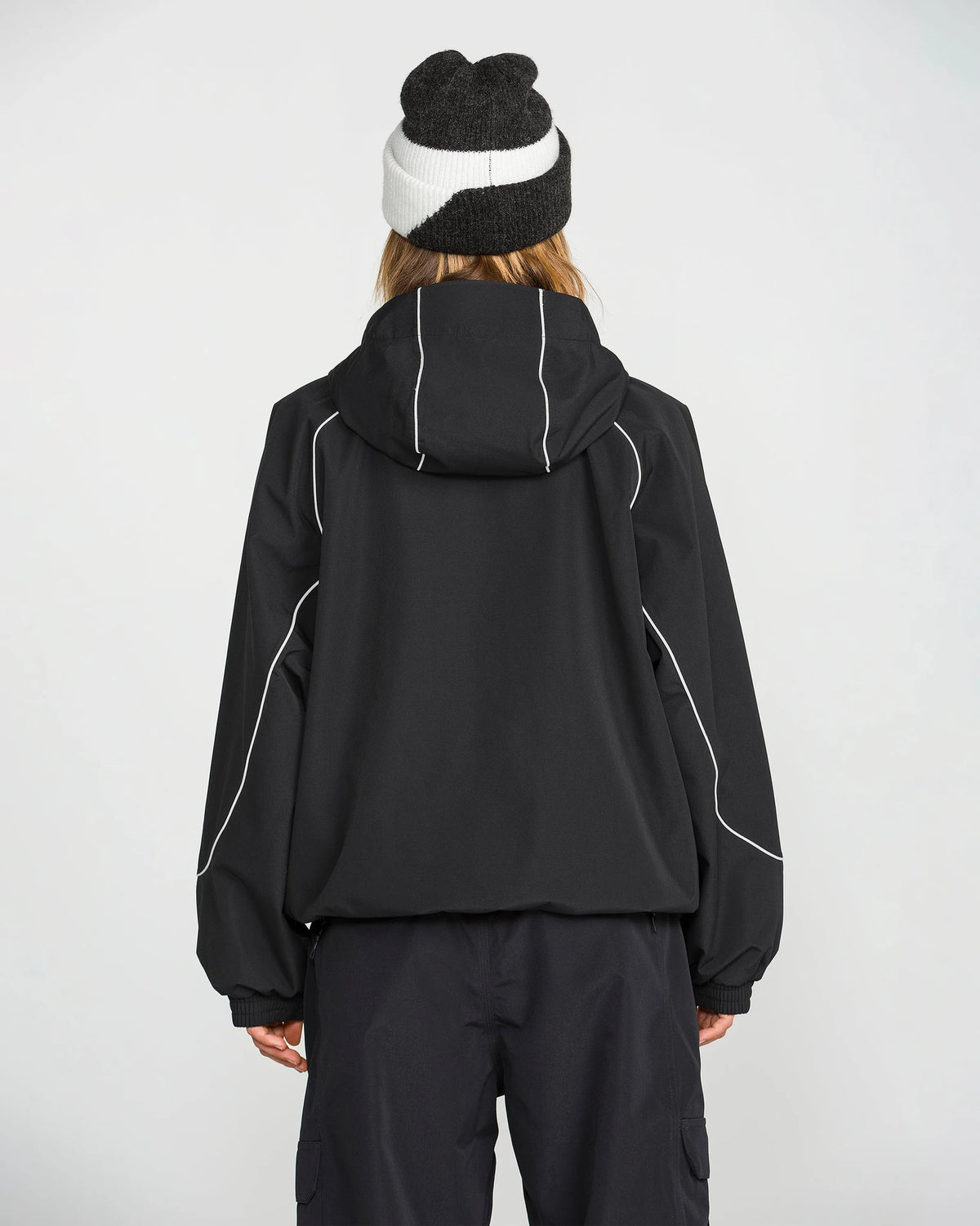 2027 Volcom Liftline 20K snow jacket in black, unisex design with front zip and insulated hood