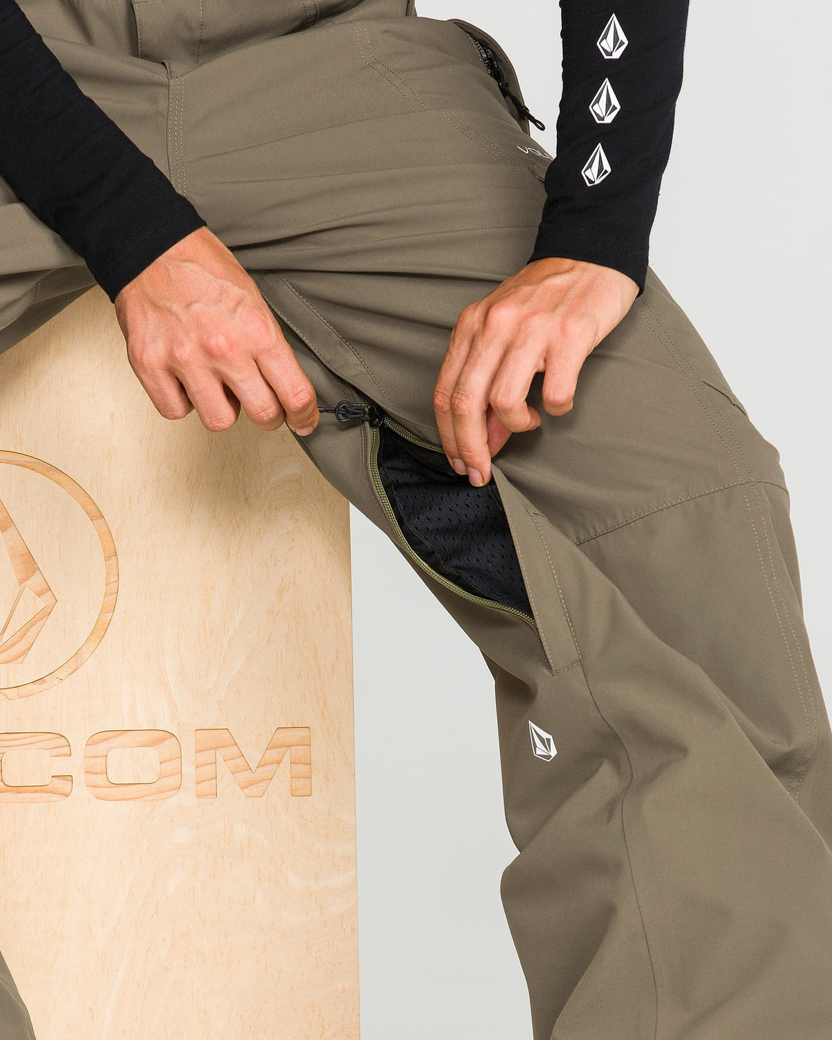 Volcom Unisex Liftline 20K snow pants in teak, showing waterproof shell and relaxed fit