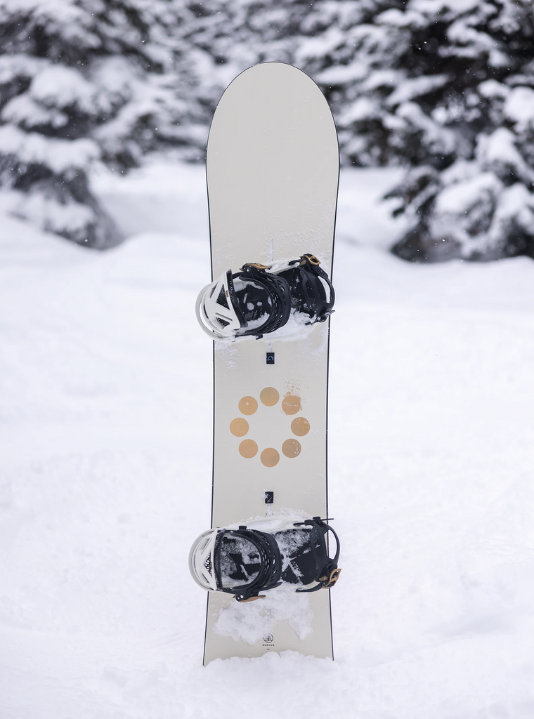 Burton Family Tree Gril Master Snowboard - People Skate and Snowboard