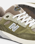 New Balance Numeric Andrew Reynolds 933 - People Skate and Snowboard