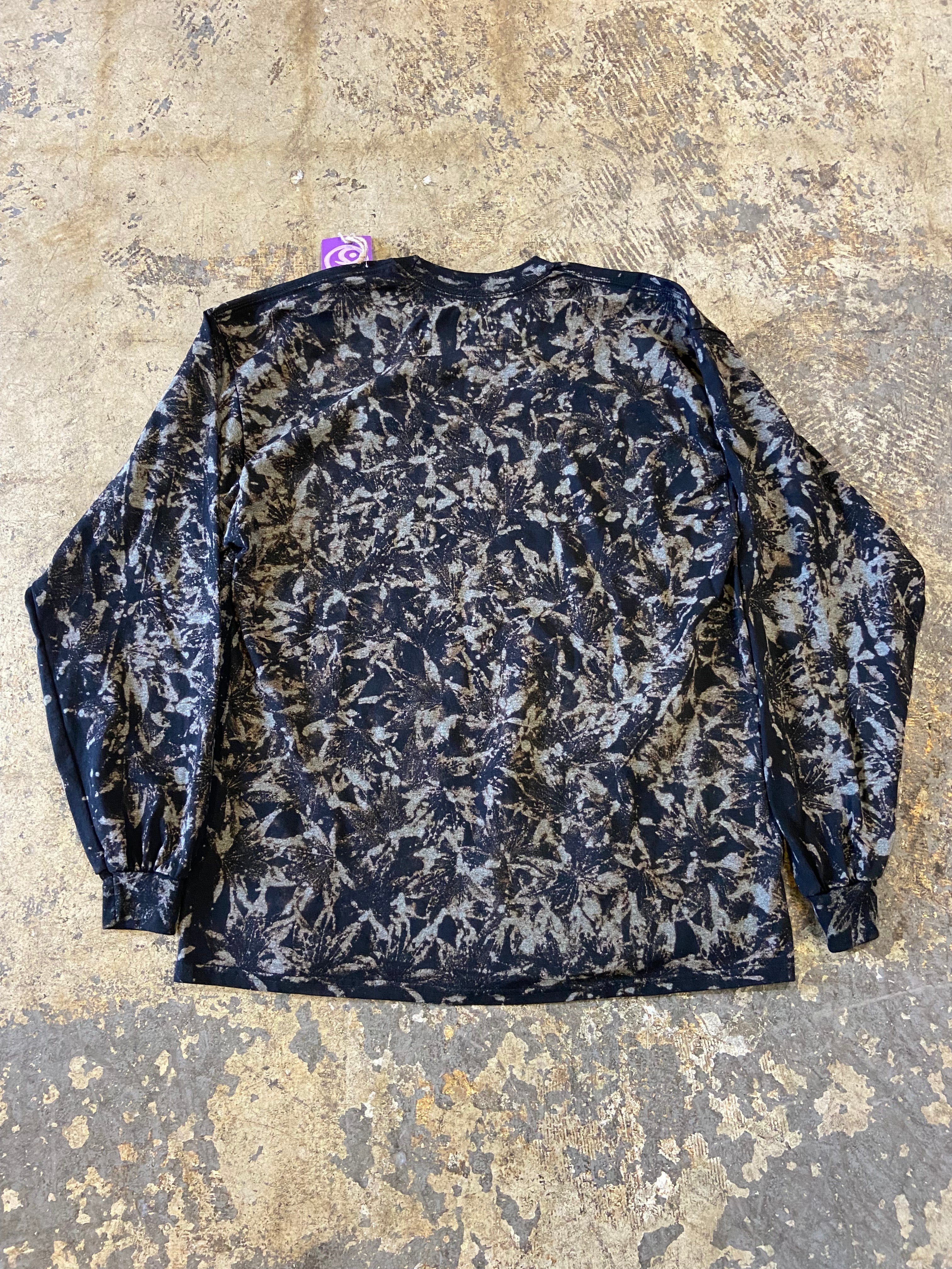 Altered Mood Camo Long Sleeve Tee size Xlarge - People Skate and Snowboard