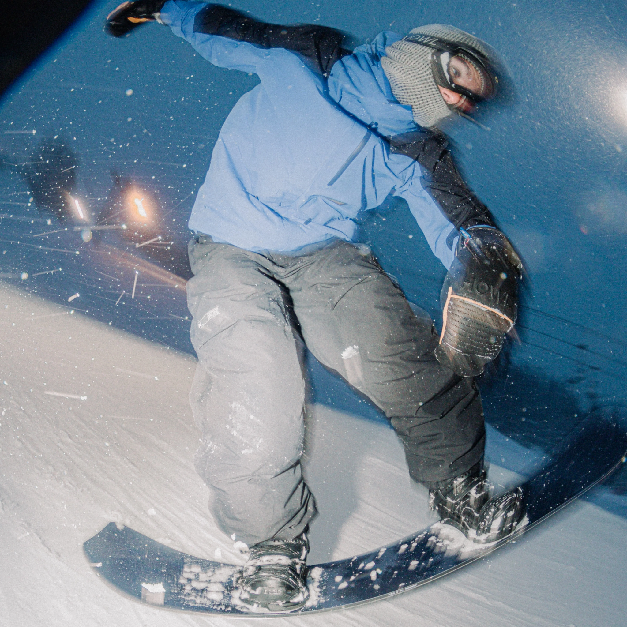 Howl Supply Sexton Mitt - People Skate and Snowboard