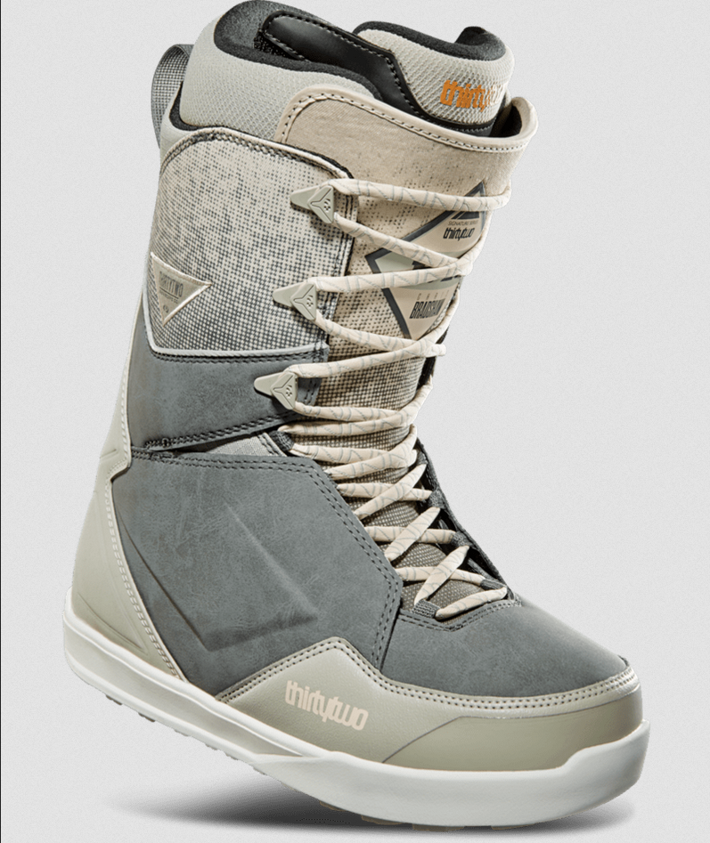 Medium flex sales snowboard boots