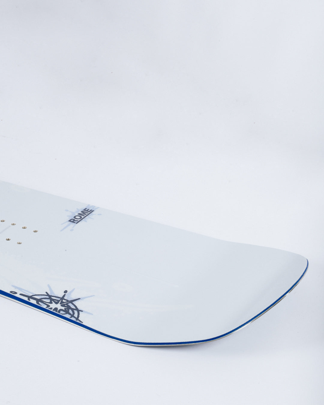 Rome Artifact Snowboard 2026 - People Skate and Snowboard