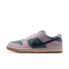 Nike SB Dunk Low Pro - People Skate and Snowboard