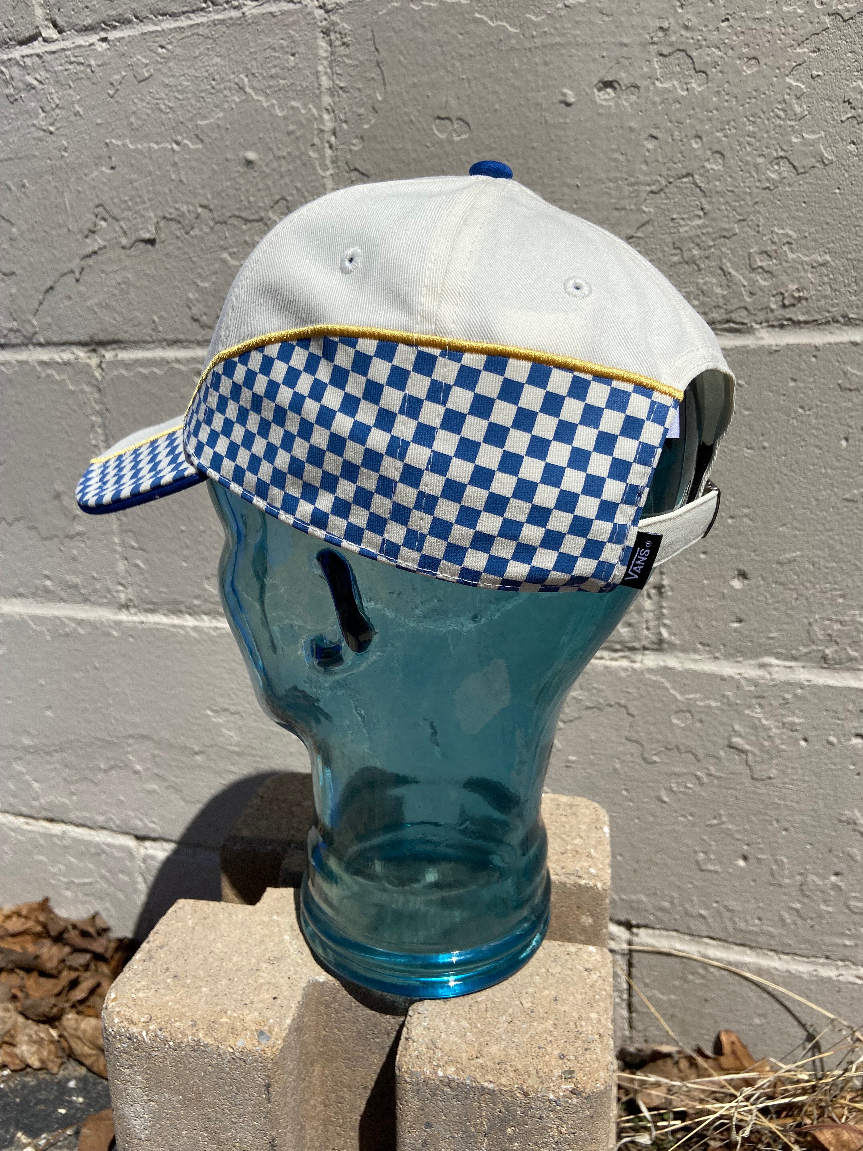 Vans Classic Strapback hat - People Skate and Snowboard