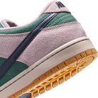 Nike SB Dunk Low Pro - People Skate and Snowboard