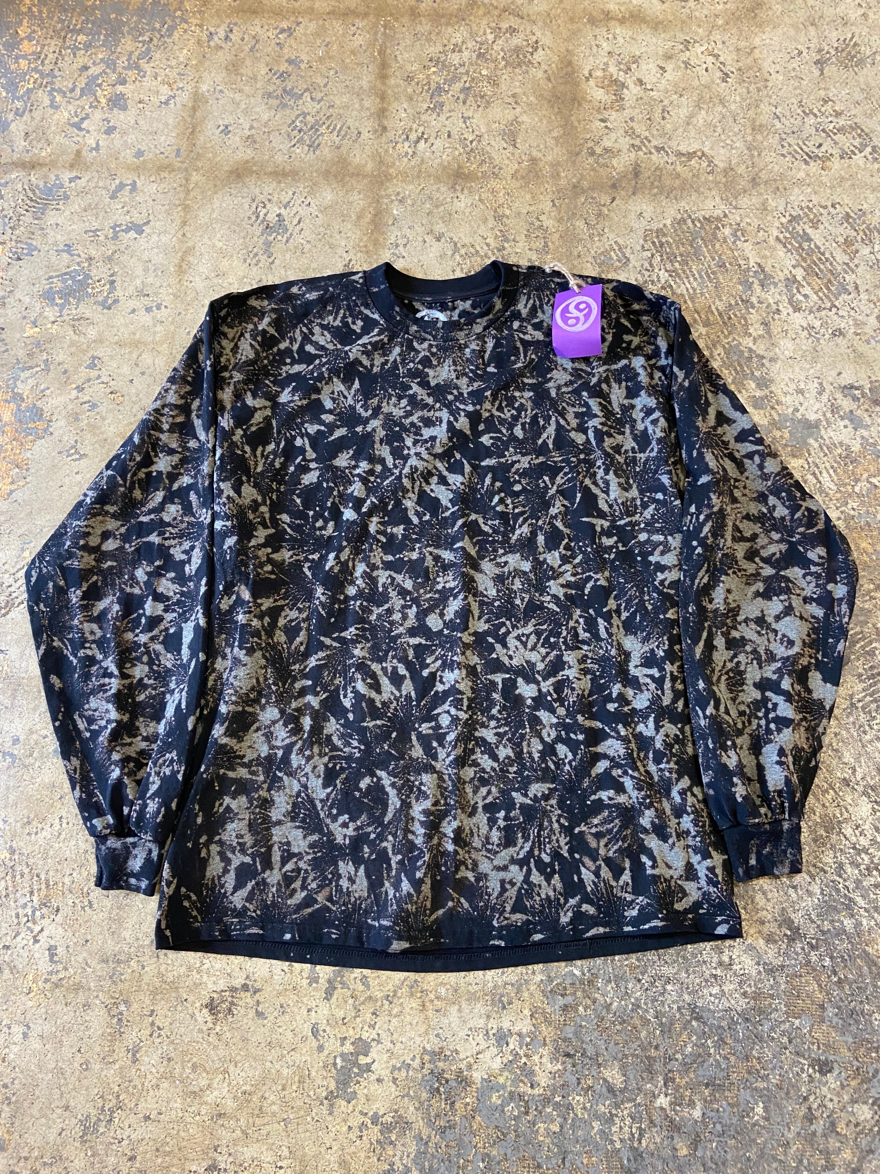 Altered Mood Camo Long Sleeve Tee size Xlarge - People Skate and Snowboard