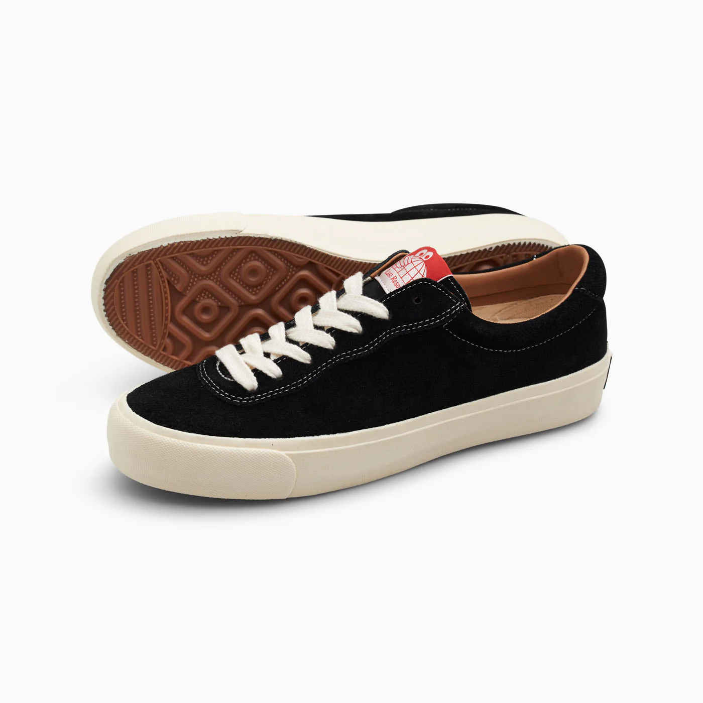 Last Resort AB VM001 Lo Suede - People Skate and Snowboard