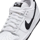 Nike SB Dunk Low Pro - People Skate and Snowboard
