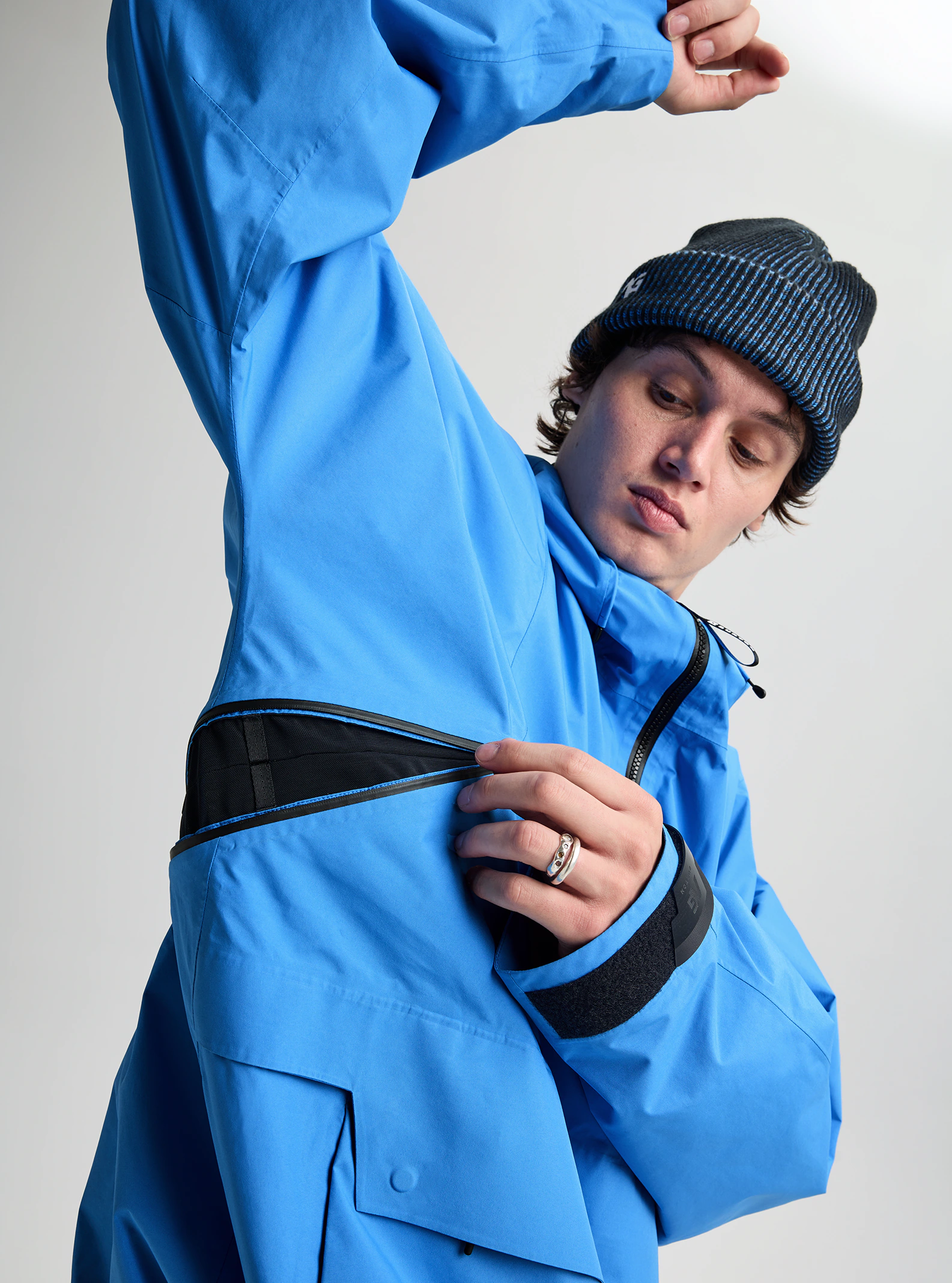 Burton AG Flyrail Gore-Tex 2L Anorak Jacket - People Skate and Snowboard