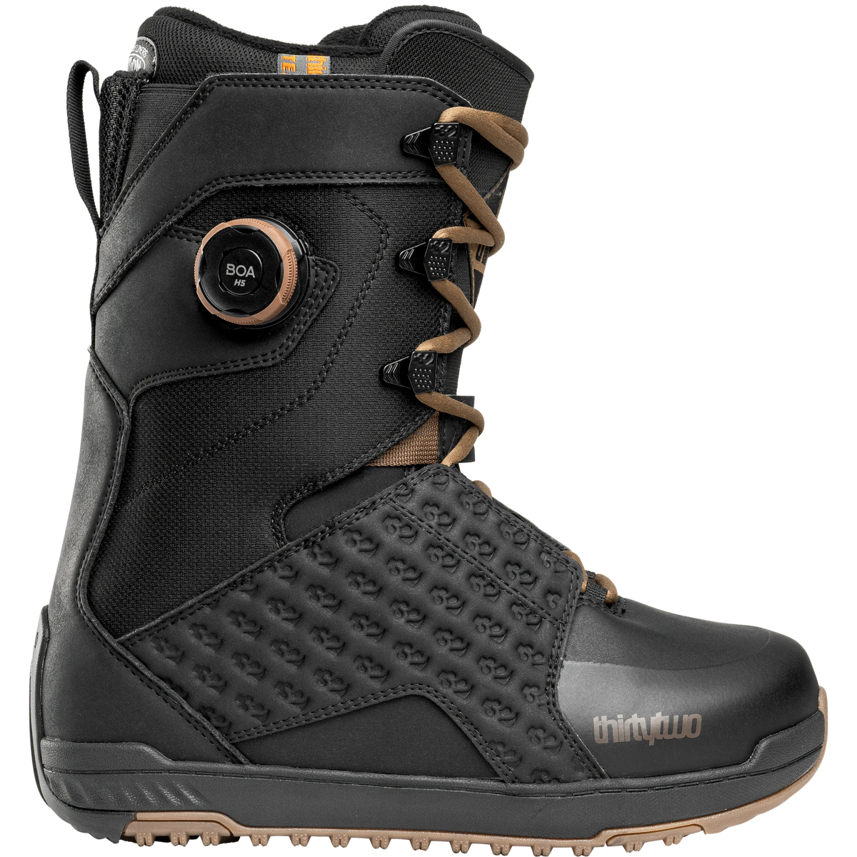 ThirtyTwo Lashed Hybrid snowboard boots in black and gum with detailed side view