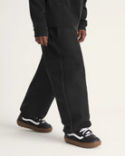 vans kingvale 2l park pants black on model side