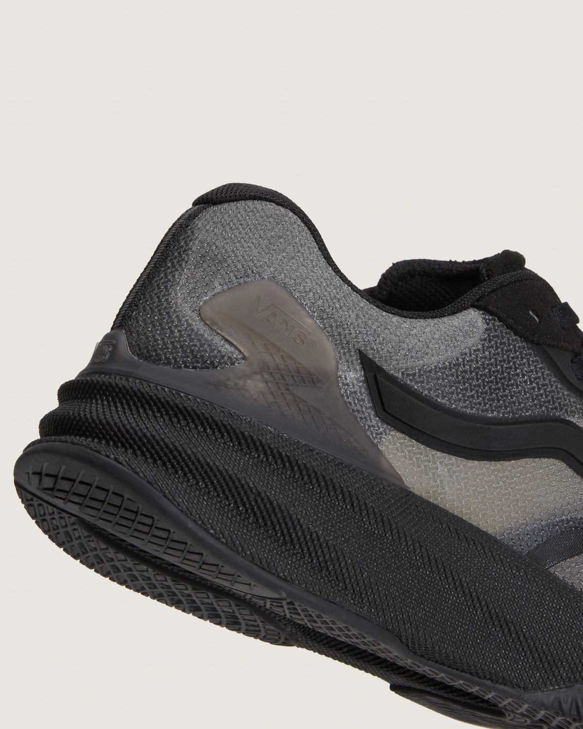 vans premium ave rapid blackout heel detail