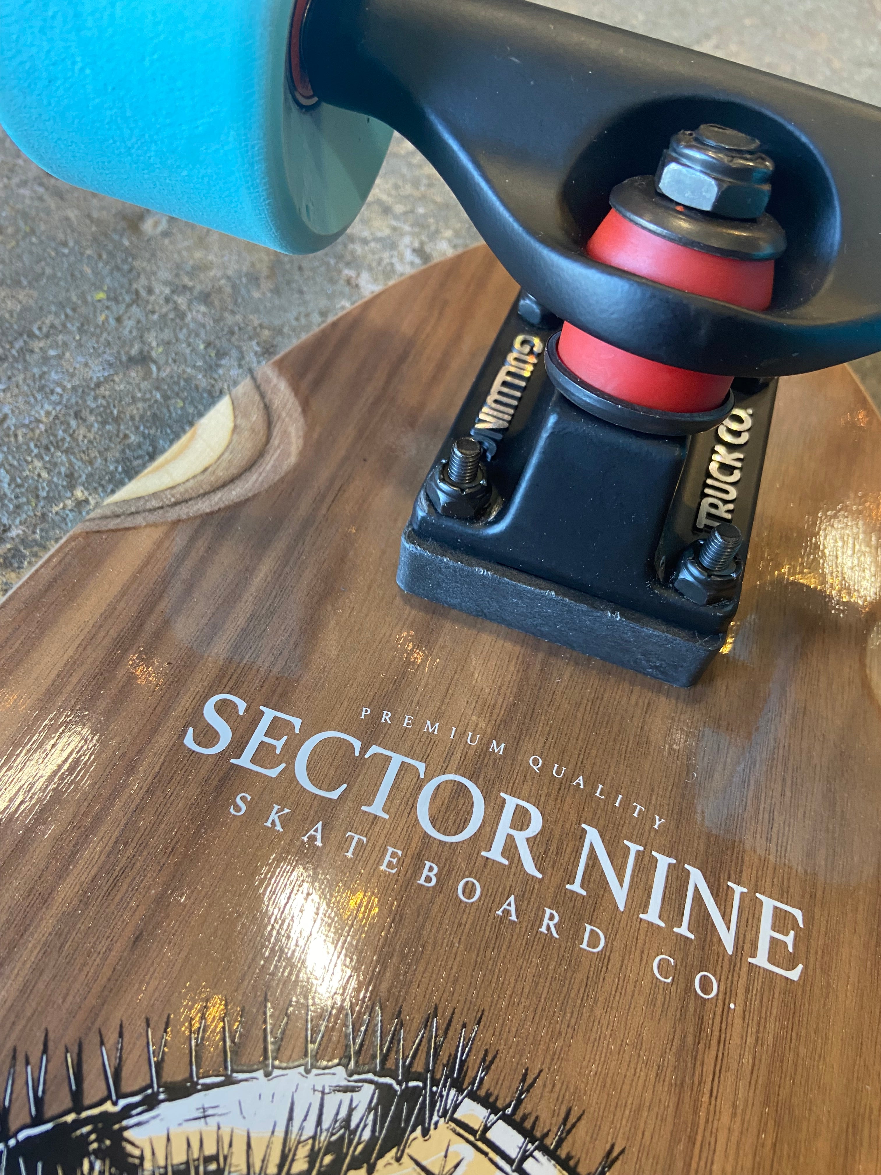 Sector 9 Hopper Handplant Complete - People Skate and Snowboard