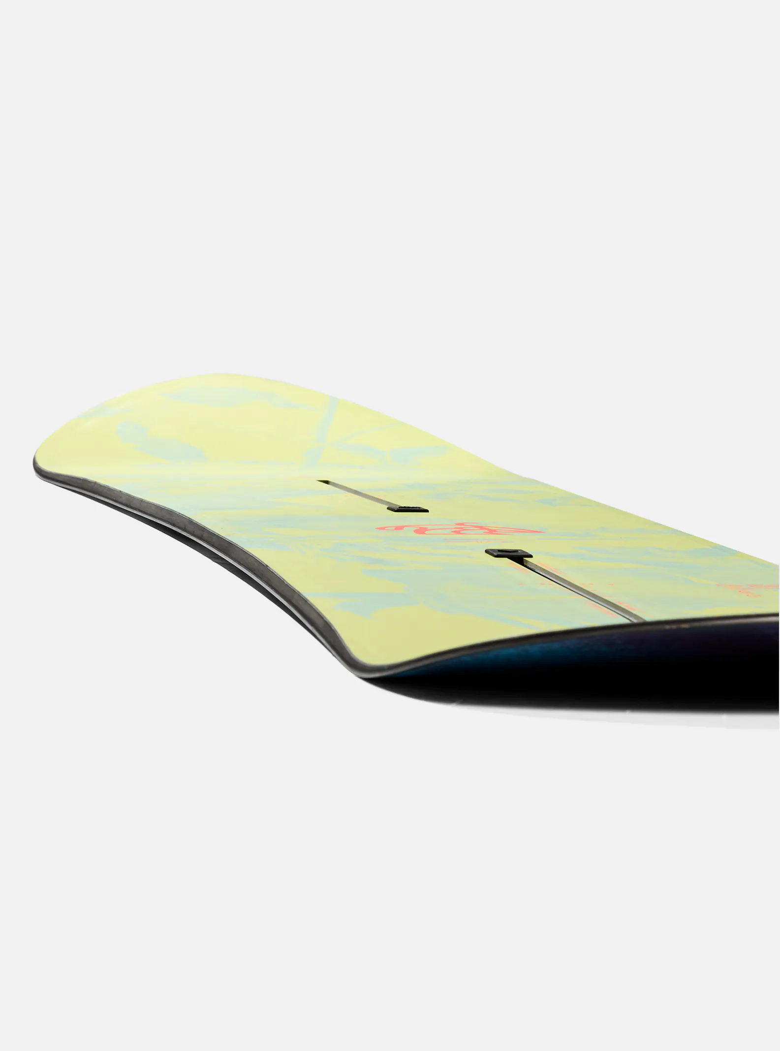 Burton Family Tree Sketch Artist Camber Snowboard 2026 - People Skate and Snowboard