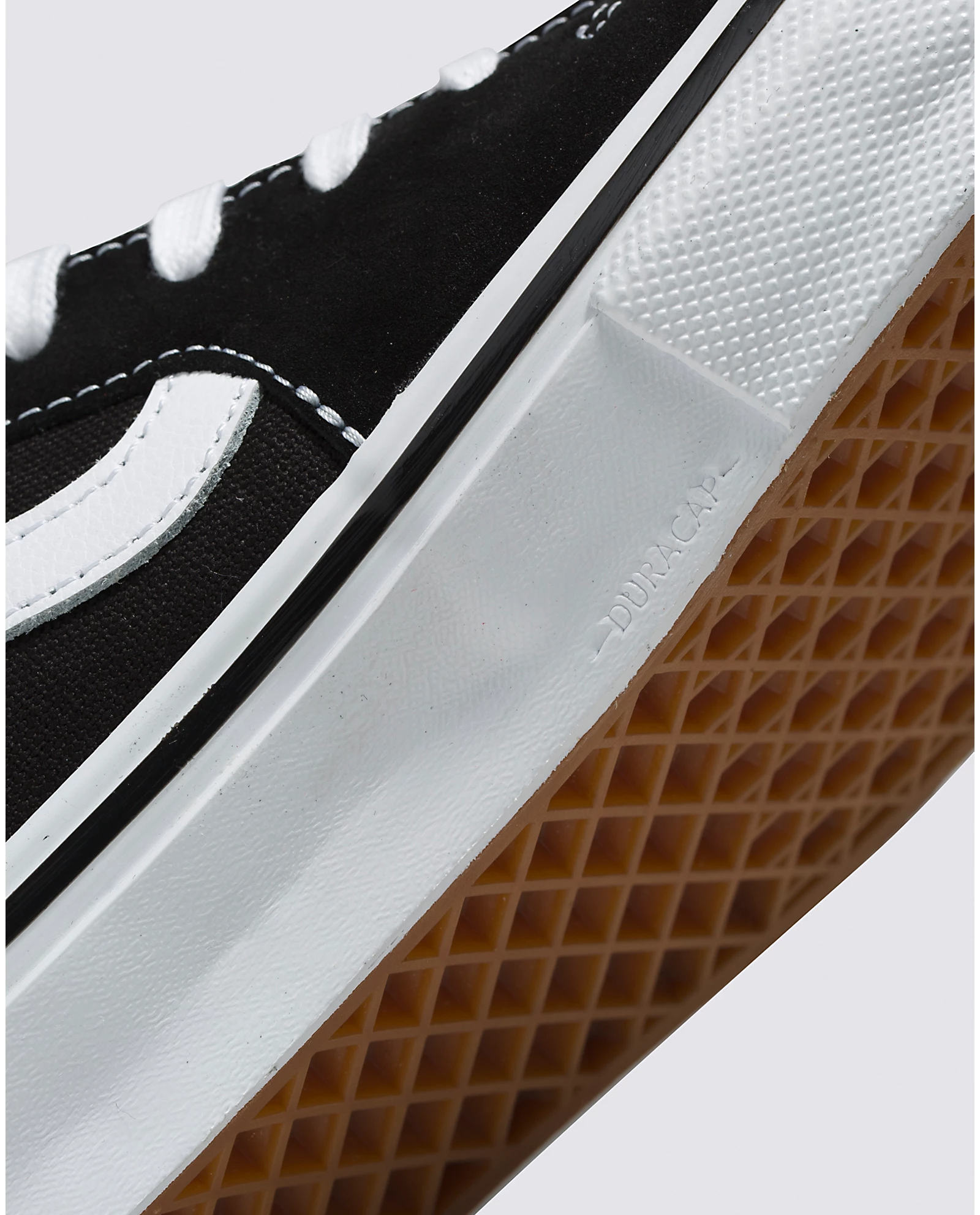 Vans Skate Sk8-Hi - People Skate and Snowboard