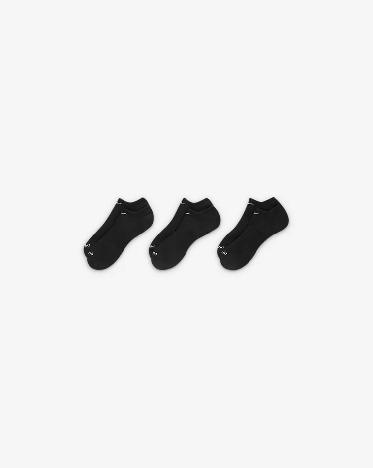 Nike Everyday Plus Cushion Socks 3 Pack - People Skate and Snowboard